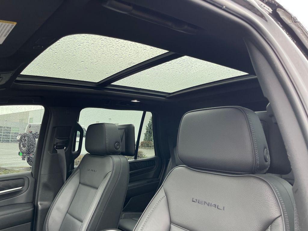 used 2023 GMC Yukon car, priced at $68,909