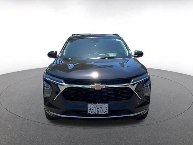 used 2025 Chevrolet Trax car, priced at $18,995