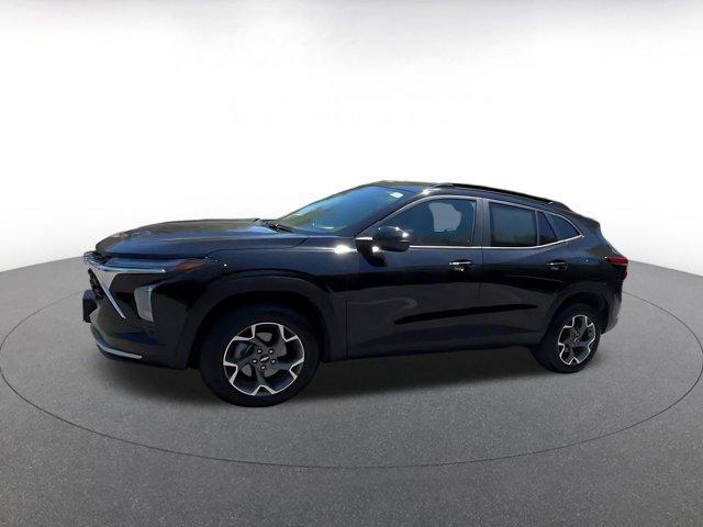 used 2025 Chevrolet Trax car, priced at $18,995