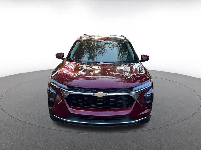 used 2025 Chevrolet Trax car, priced at $19,519