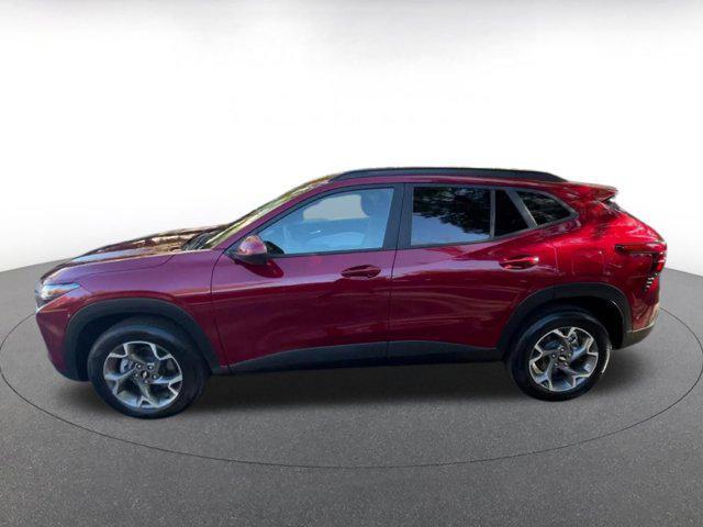 used 2025 Chevrolet Trax car, priced at $19,519