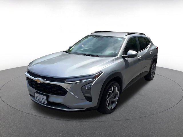 used 2025 Chevrolet Trax car, priced at $19,149