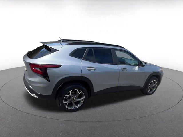 used 2025 Chevrolet Trax car, priced at $19,149