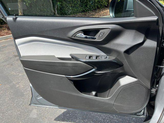 used 2025 Chevrolet Trax car, priced at $19,149