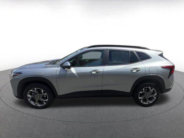 used 2025 Chevrolet Trax car, priced at $19,149