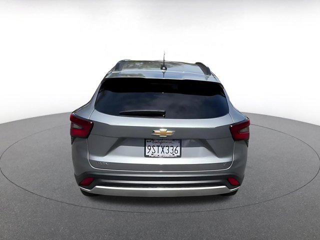 used 2025 Chevrolet Trax car, priced at $19,149