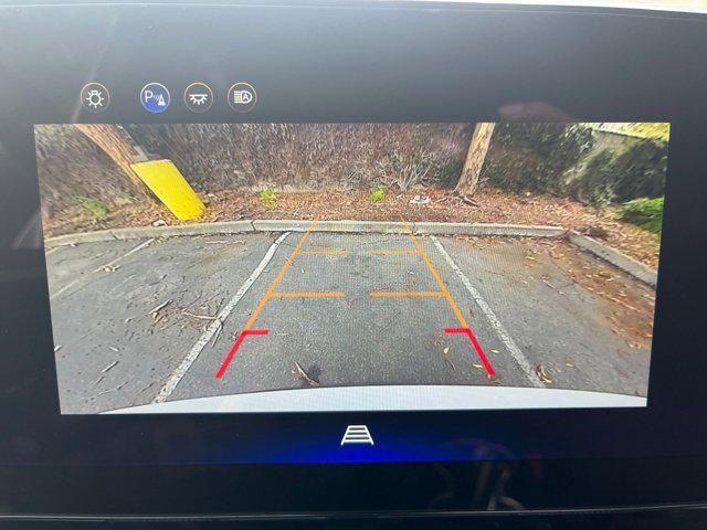 used 2025 Chevrolet Equinox car, priced at $21,694