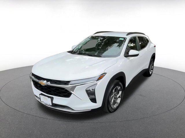 used 2025 Chevrolet Trax car, priced at $19,389