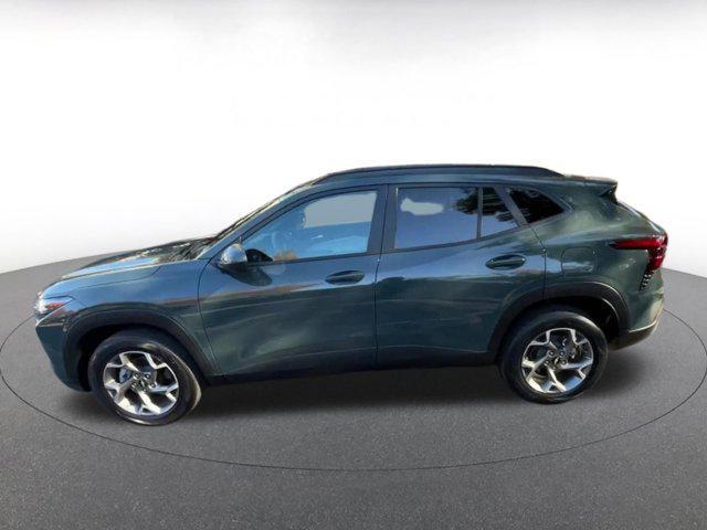 used 2025 Chevrolet Trax car, priced at $19,684