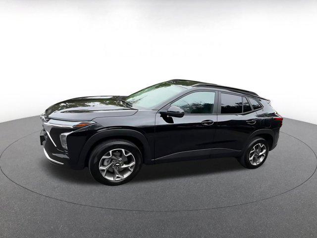 used 2025 Chevrolet Trax car, priced at $19,867