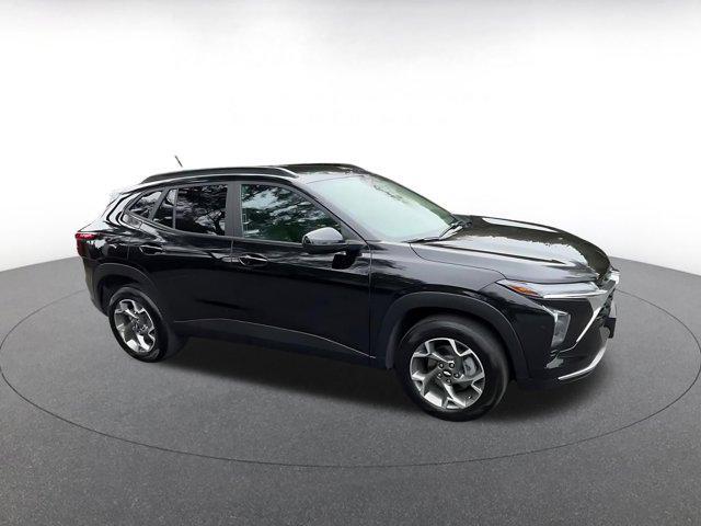 used 2025 Chevrolet Trax car, priced at $19,867