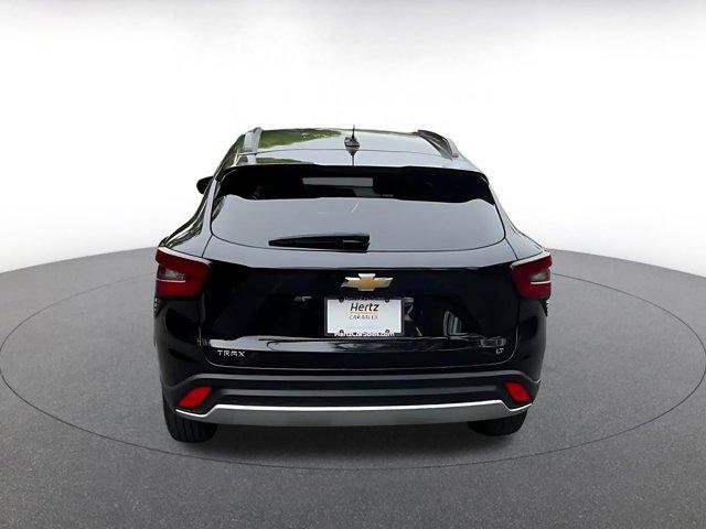 used 2025 Chevrolet Trax car, priced at $19,867