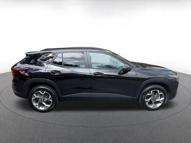 used 2025 Chevrolet Trax car, priced at $19,990
