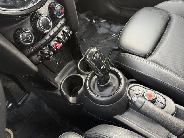 used 2022 MINI Hardtop car, priced at $21,450