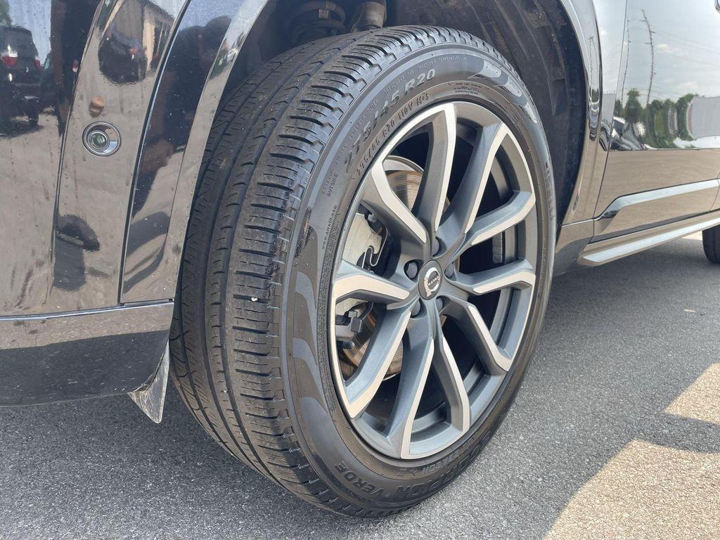 2018 Onyx Black Metallic Volvo XC90