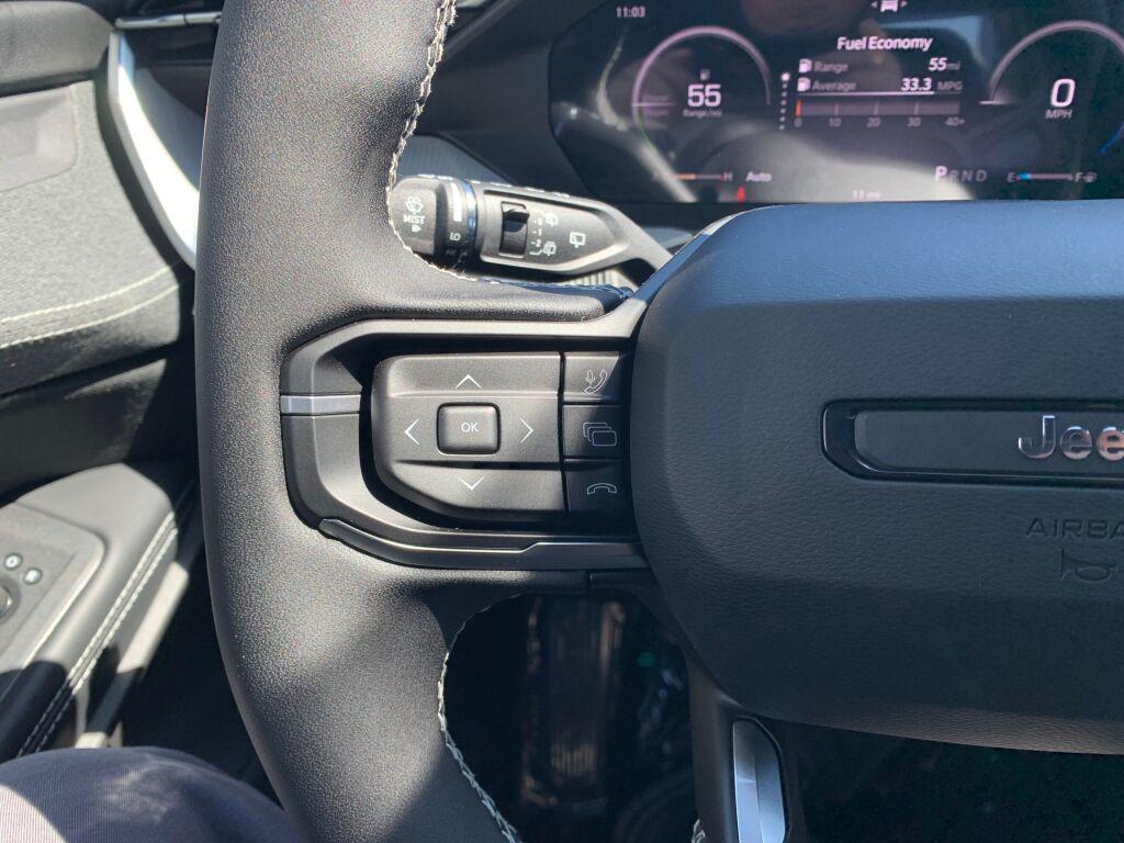 new 2026 Jeep Cherokee car, priced at $39,532