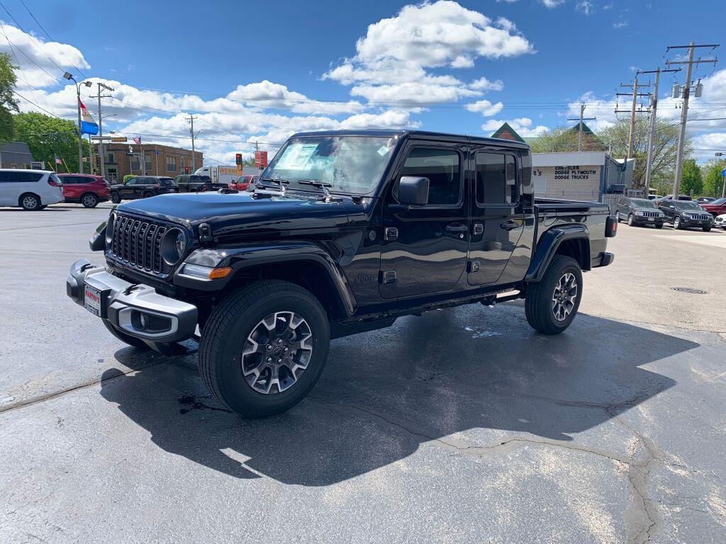 new 2026 Jeep Gladiator car, priced at $51,097