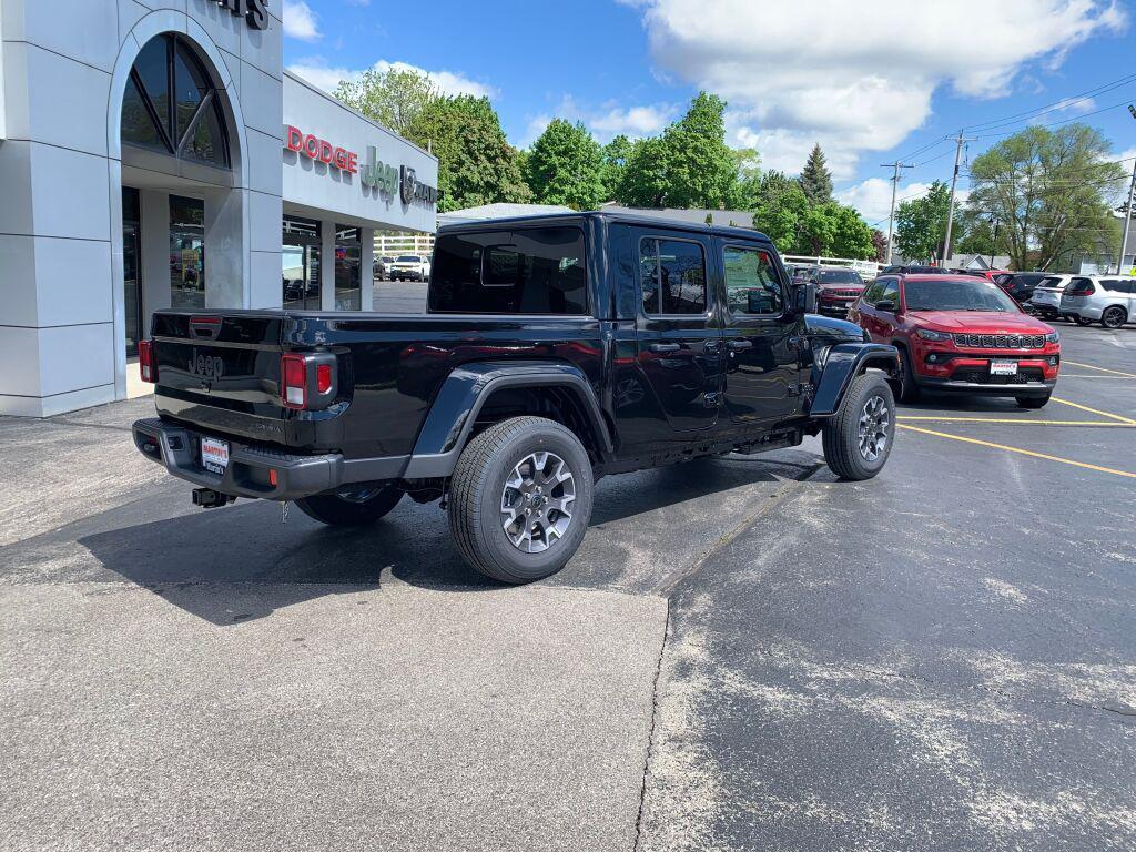 new 2026 Jeep Gladiator car, priced at $51,097