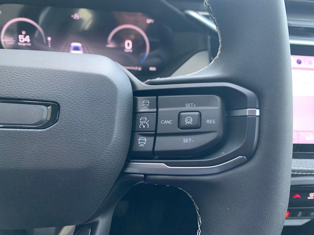 new 2026 Jeep Cherokee car, priced at $40,570