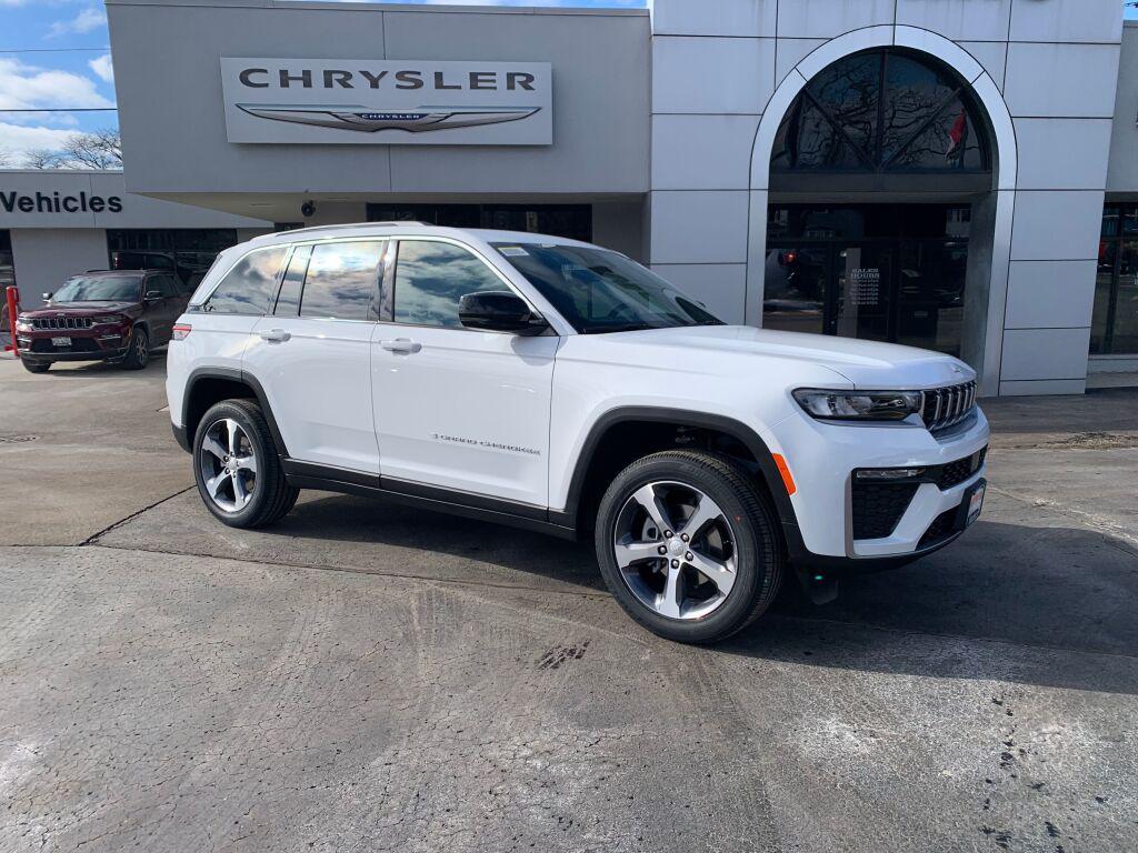 new 2026 Jeep Grand Cherokee car, priced at $47,707