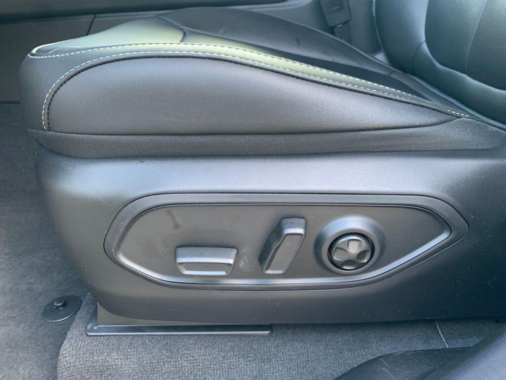 new 2026 Jeep Grand Cherokee car, priced at $47,707