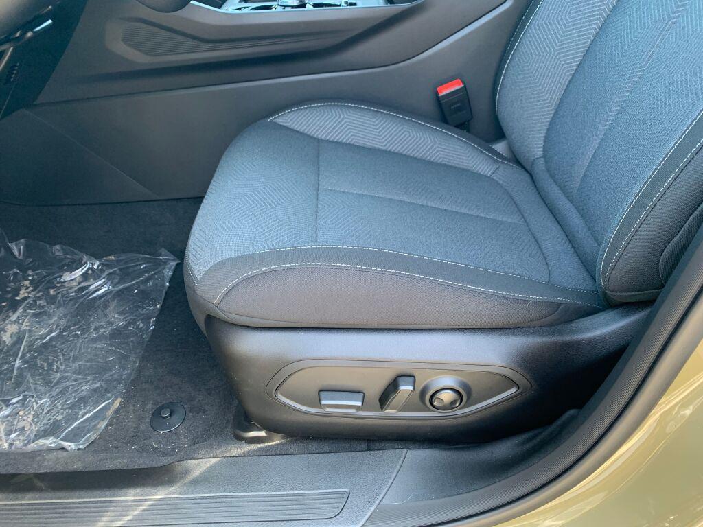 new 2026 Jeep Cherokee car, priced at $40,099