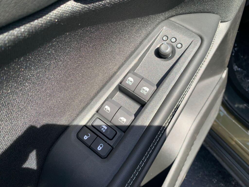 new 2026 Jeep Cherokee car, priced at $40,099