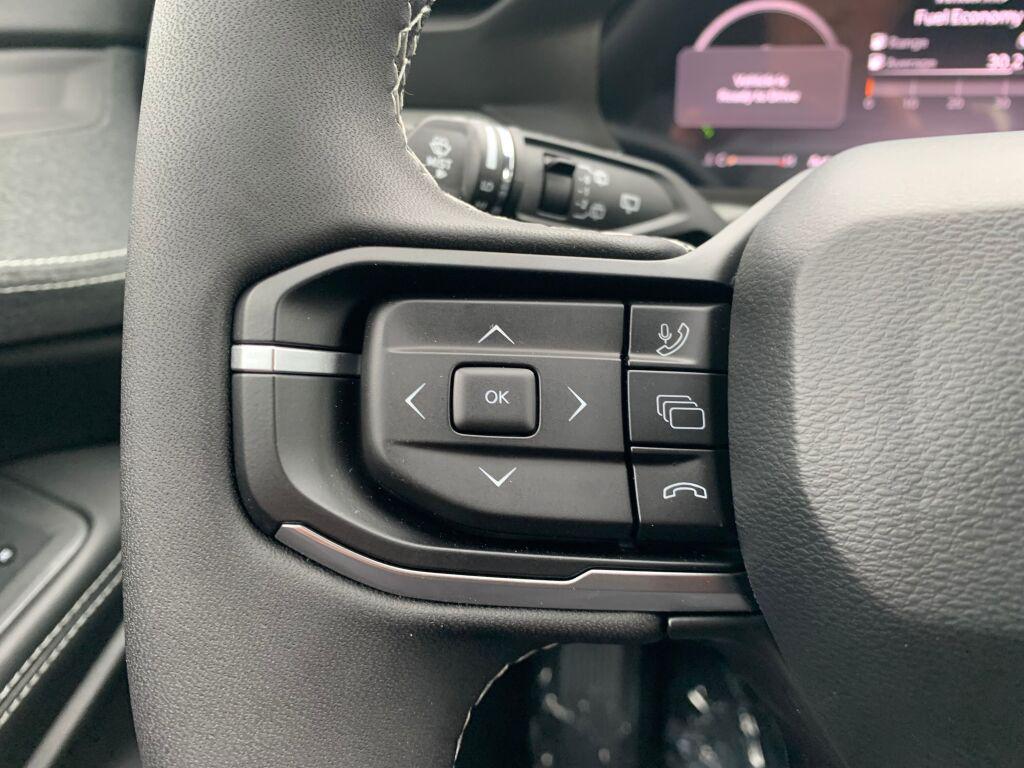 new 2026 Jeep Cherokee car, priced at $40,099