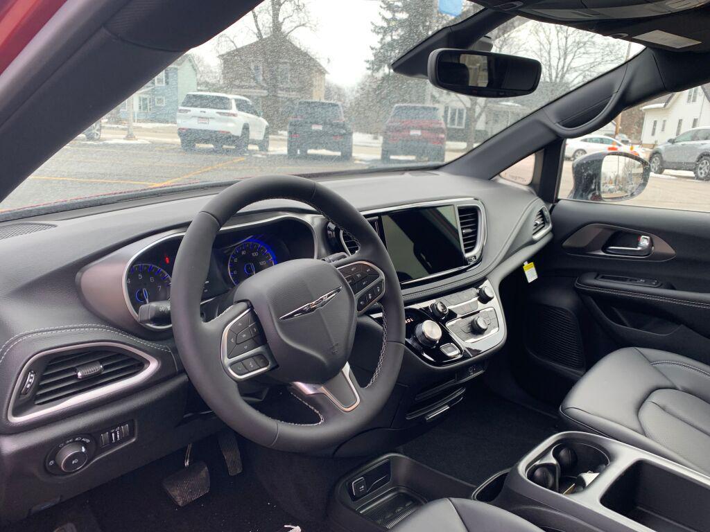 new 2026 Chrysler Pacifica car, priced at $45,401
