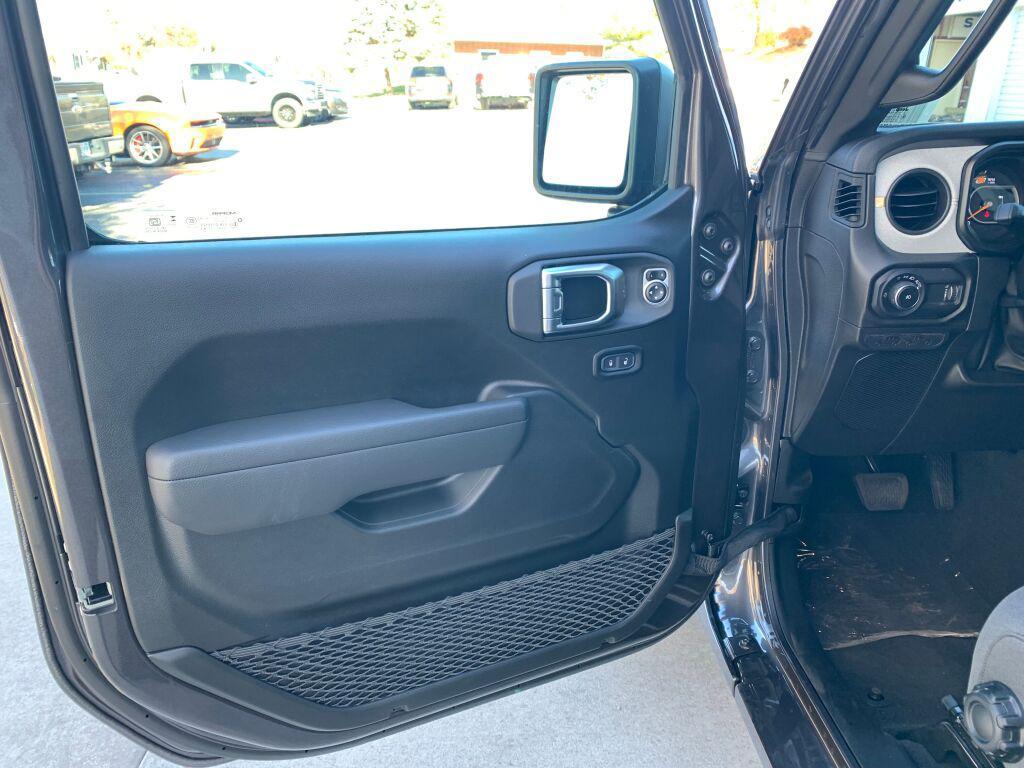new 2026 Jeep Wrangler car, priced at $48,635