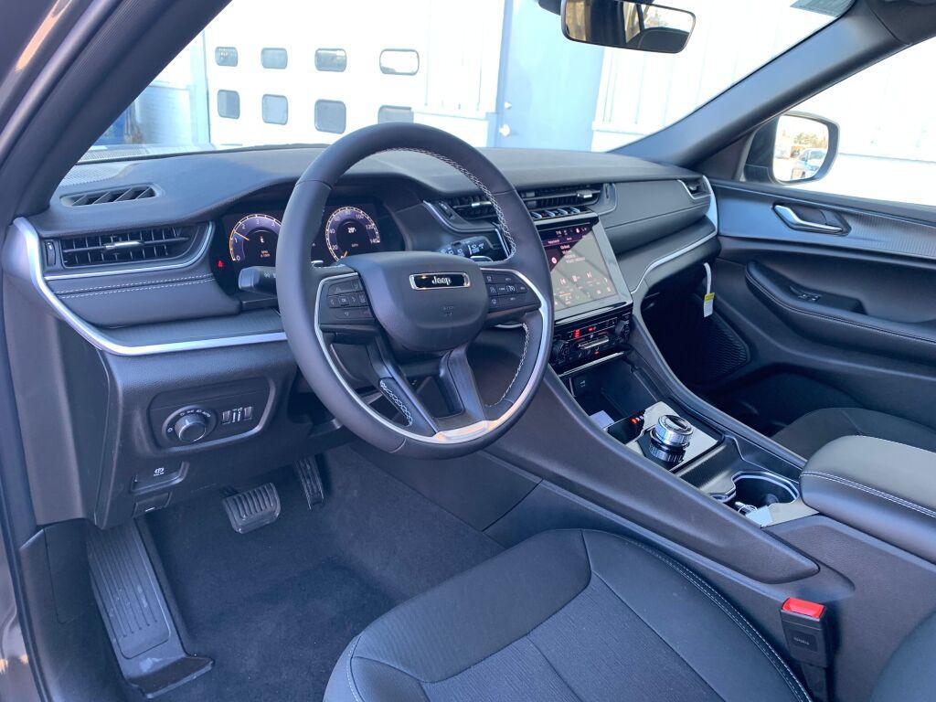 new 2026 Jeep Grand Cherokee L car, priced at $47,666