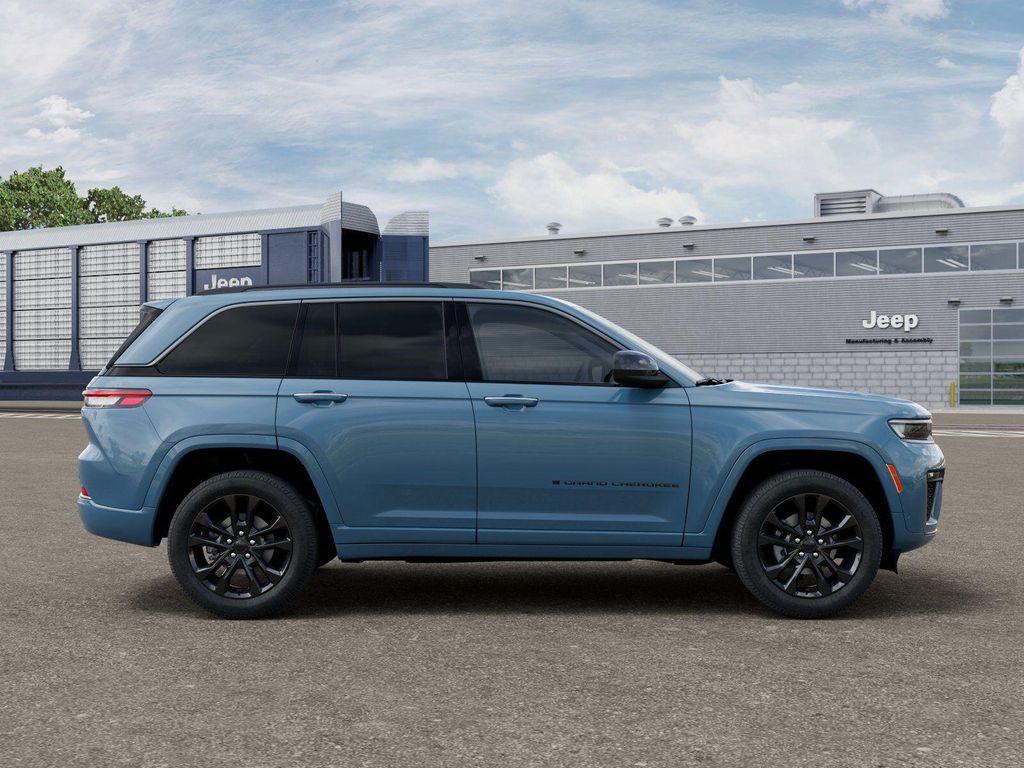new 2026 Jeep Grand Cherokee car, priced at $54,905