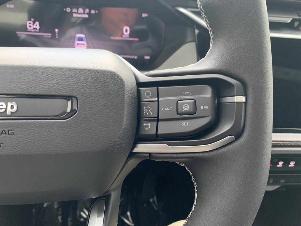 new 2026 Jeep Cherokee car, priced at $43,176