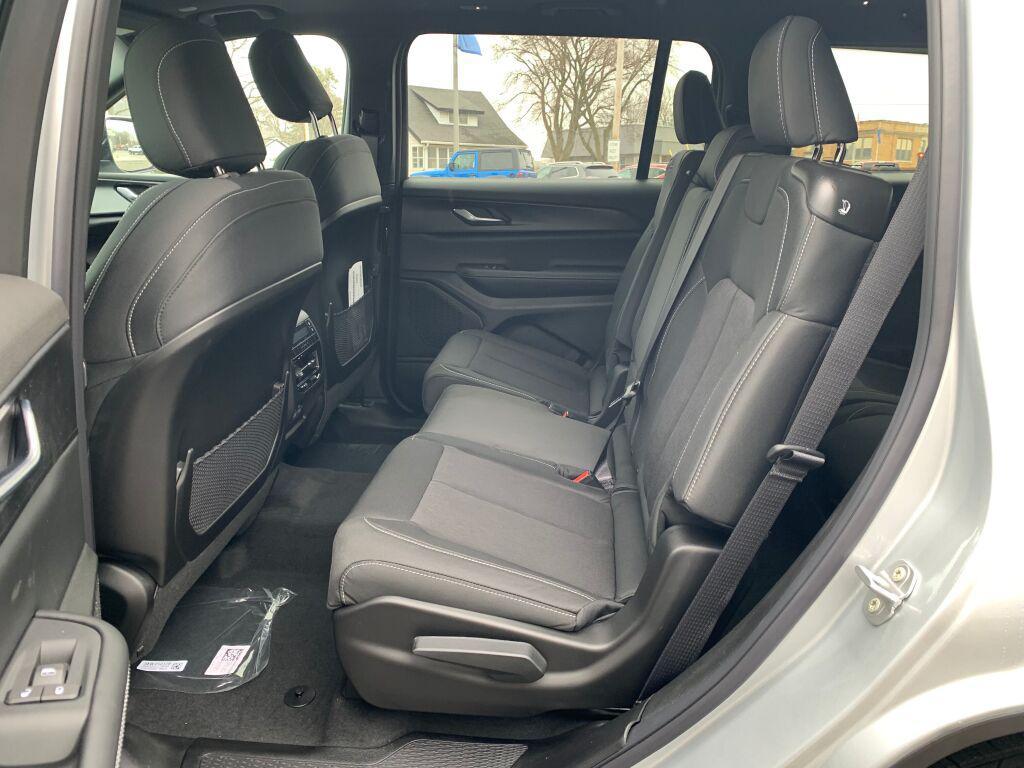 new 2026 Jeep Grand Cherokee L car, priced at $47,666