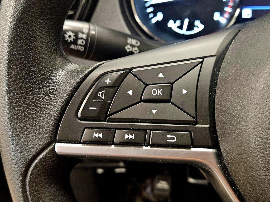 2021 BLACK Nissan Rogue Sport