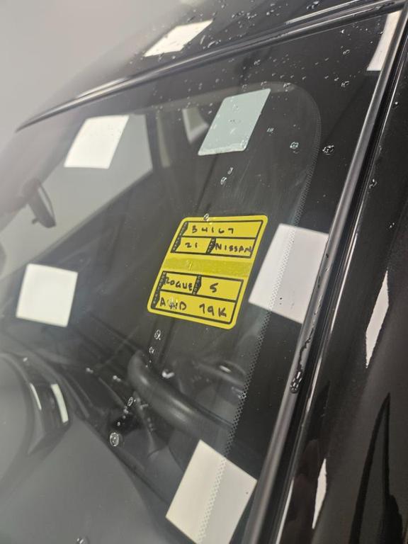 2021 BLACK Nissan Rogue Sport