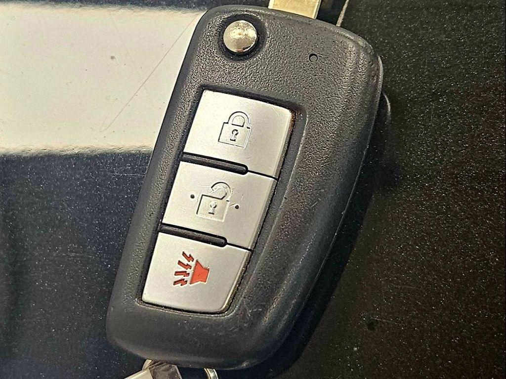 2021 BLACK Nissan Rogue Sport