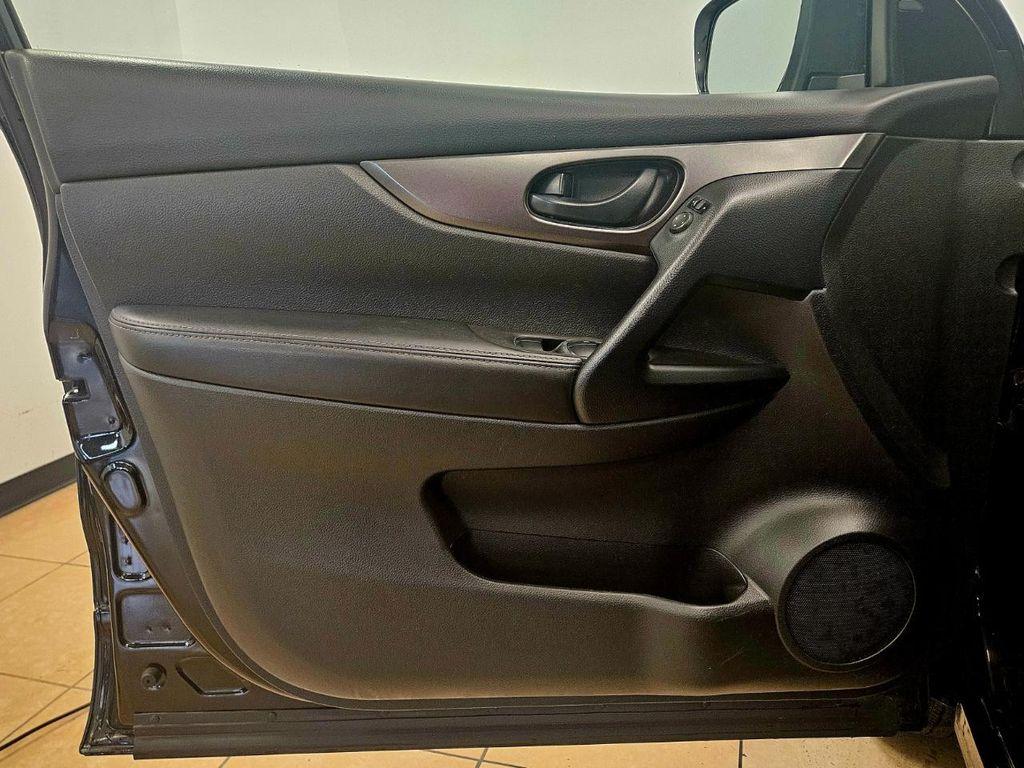 2021 BLACK Nissan Rogue Sport