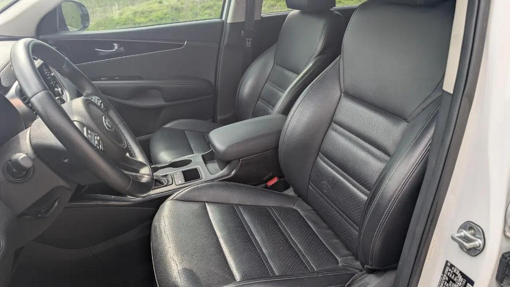 used 2018 Kia Sorento car, priced at $18,400