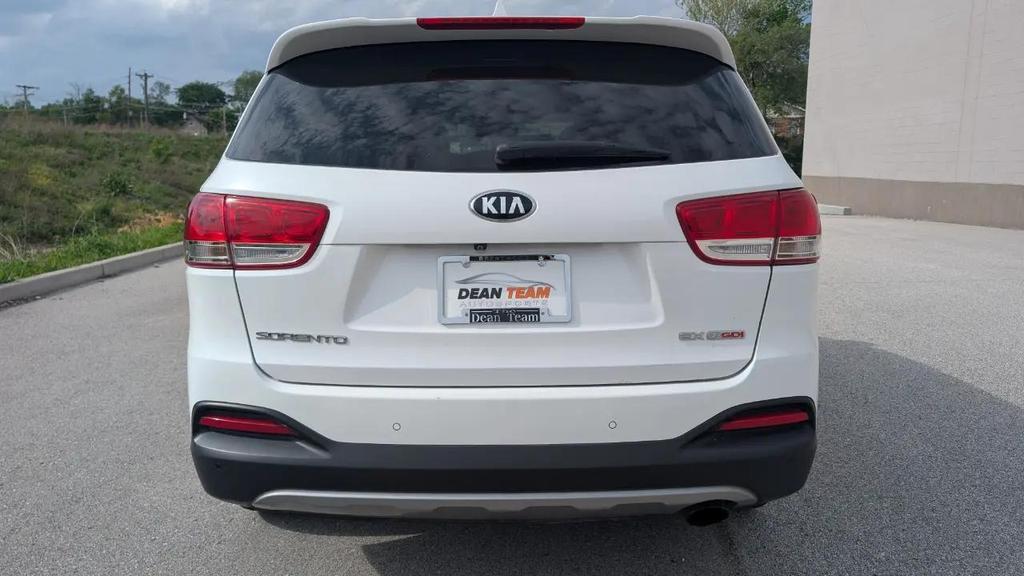 used 2018 Kia Sorento car, priced at $18,400