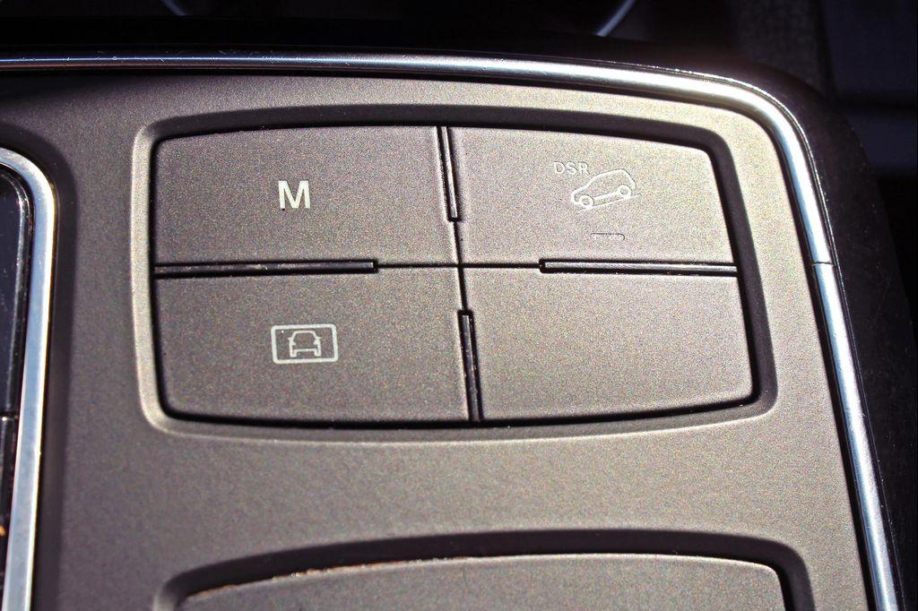 used 2018 Mercedes-Benz GLE 350 car, priced at $15,500