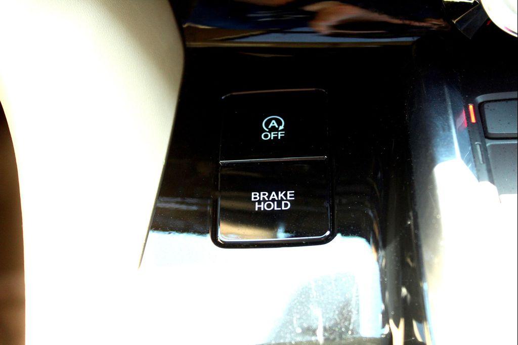 used 2023 Acura MDX car, priced at $39,997