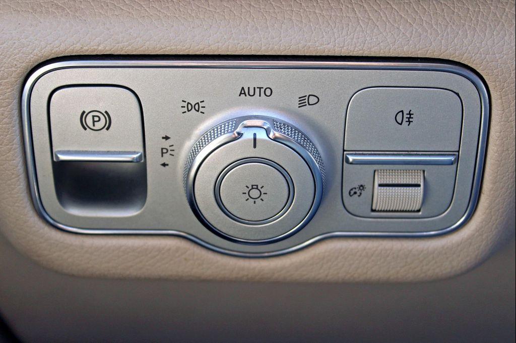 used 2020 Mercedes-Benz GLE 350 car, priced at $29,997