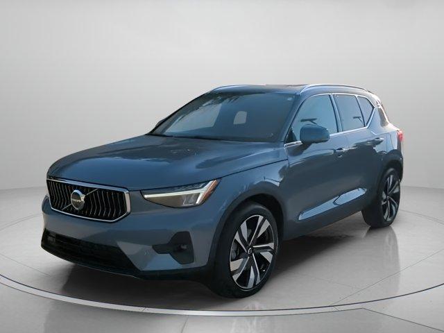 used 2023 Volvo XC40 car, priced at $30,449