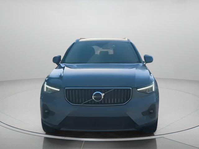 used 2023 Volvo XC40 car, priced at $30,449