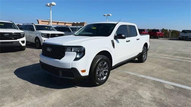 new 2025 Ford Maverick car, priced at $29,536