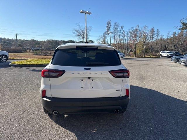 used 2025 Ford Escape car, priced at $26,999