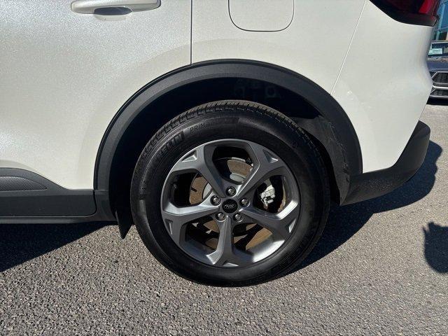 used 2025 Ford Escape car, priced at $26,999