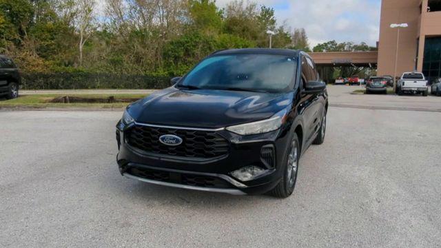 used 2023 Ford Escape car, priced at $21,999