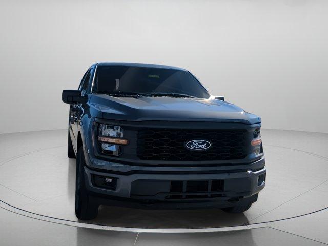 new 2026 Ford F-150 car, priced at $53,370